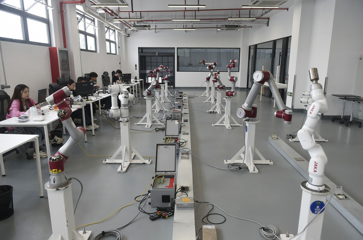 現金網：中國發佈電子信息制造業陞級藍圖